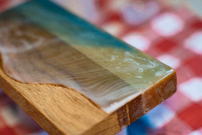 Wood covered in resin off-gassing